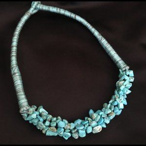 NWOT Turquoise Stone Statement Necklace Great Holiday Gift!
